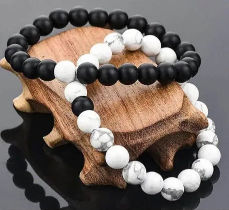 Pack of 1 pair (2 pcs) Black & White Agate Energy Stone Beads Distance Bracelet Set Couple Bracelet