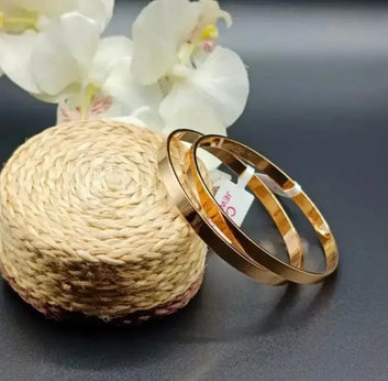 Pair of Bangles Jewelry Kara Plain Golden Color Stainless Steel High Quality for Girls and Women